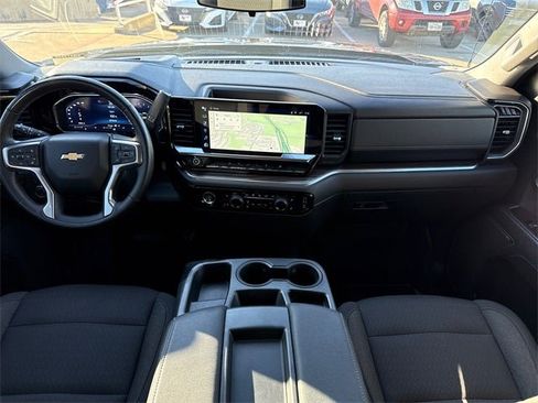 Used 2023 Chevrolet Silverado 1500 LT image 13