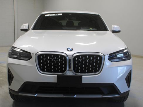 Used 2024 BMW X4 xDrive30i w/ Parking Assistance Package AWD/4WD image 15