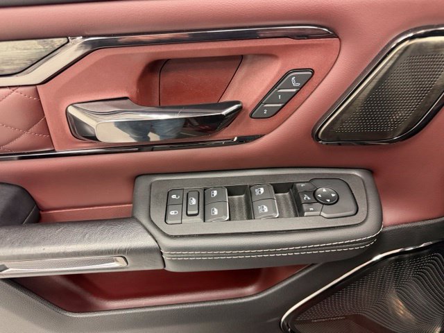 Used 2025 RAM 1500 Limited AWD/4WD image 18