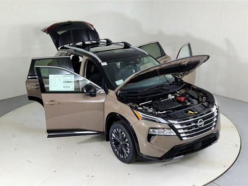 New 2025 Nissan Rogue Platinum w/ Platinum Premium Package image 49