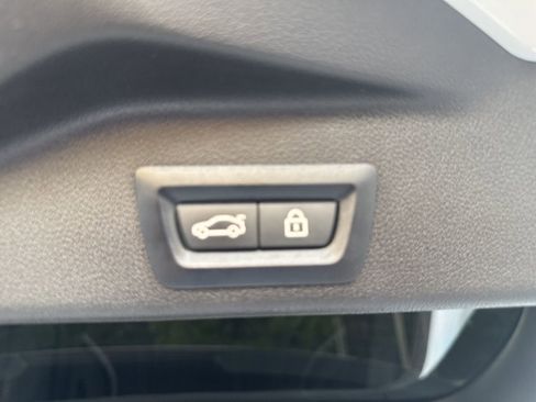 Used 2019 BMW X5 xDrive40i w/ M Sport Package image 54