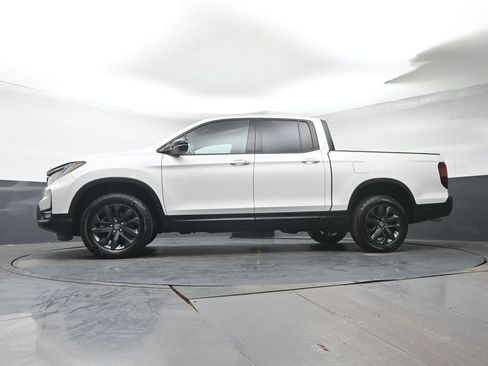 Used 2025 Honda Ridgeline Sport image 28