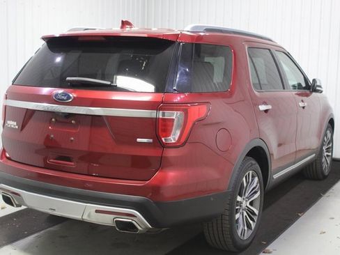 Used 2017 Ford Explorer Platinum image 6