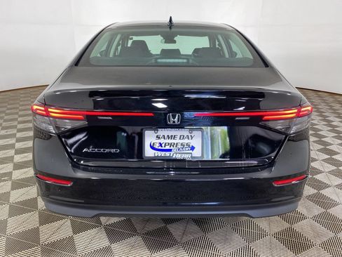Used 2025 Honda Accord SE image 20