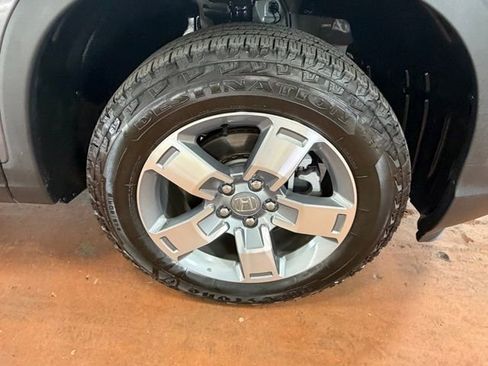 Used 2025 Honda Ridgeline RTL image 8