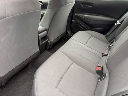 Used 2022 Toyota Corolla LE image 8