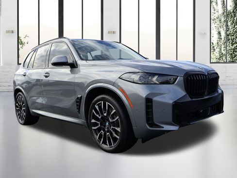 Used 2026 BMW X5 xDrive40i w/ M Sport Package image 7