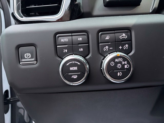 Certified 2025 GMC Sierra 1500 Denali w/ Denali Reserve Package AWD/4WD image 17