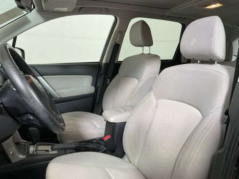 Used 2015 Subaru Forester 2.5i Premium w/ All-Weather Package image 21