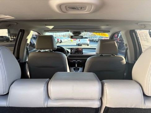 Used 2023 Honda HR-V EX-L image 28