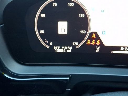 Certified 2025 Porsche Cayenne image 26