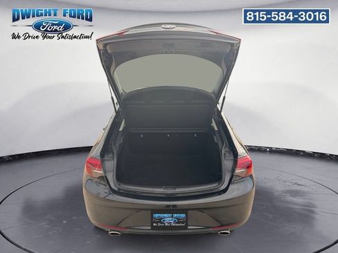 Used 2018 Buick Regal Preferred FWD image 18