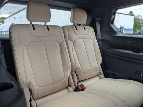 New 2026 Jeep Grand Cherokee L Limited AWD/4WD image 38