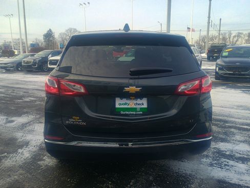 Used 2020 Chevrolet Equinox LT w/ Driver Convenience Package image 11