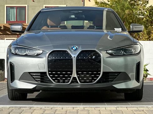 Used 2023 BMW i4 eDrive40 RWD image 8