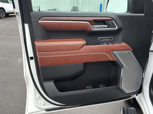 Used 2024 GMC Sierra 1500 Denali Ultimate image 15