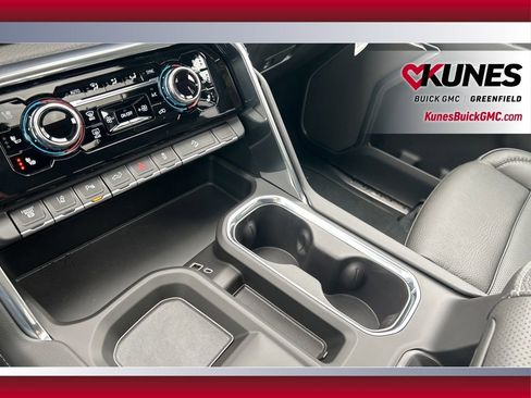 New 2026 GMC Sierra 3500 Denali w/ Denali Reserve Package image 32