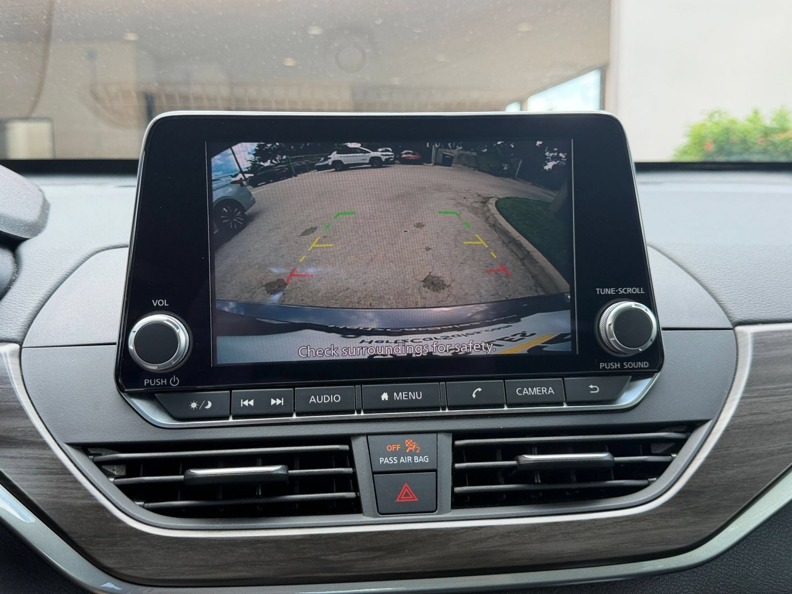 Used 2025 Nissan Altima 2.5 SV FWD image 19