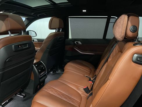 Used 2021 BMW ALPINA XB7 image 23