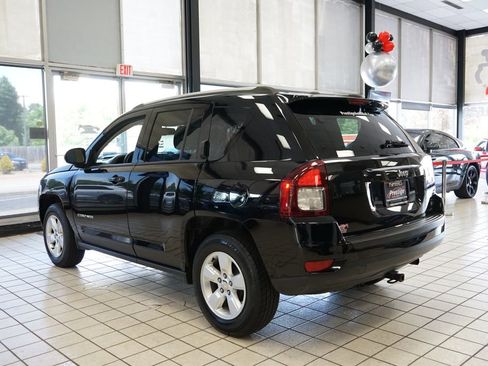 Used 2016 Jeep Compass Sport w/ Power Value Group FWD image 4