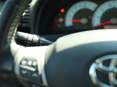 Used 2011 Toyota Camry SE w/ SE Extra-Value Pkg #1 image 17