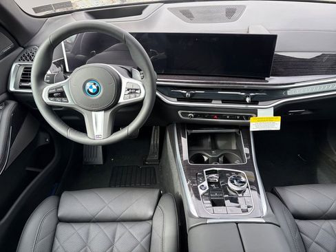 New 2026 BMW X5 xDrive50e w/ Executive Package AWD/4WD image 10