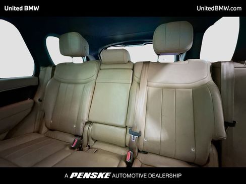 Used 2024 Land Rover Range Rover SE image 13