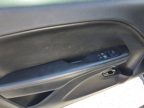 Used 2016 Dodge Challenger SRT Hellcat image 14