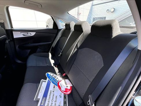 Used 2023 Kia Forte LXS FWD image 17