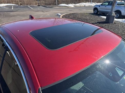 Used 2019 Honda Accord Touring image 9