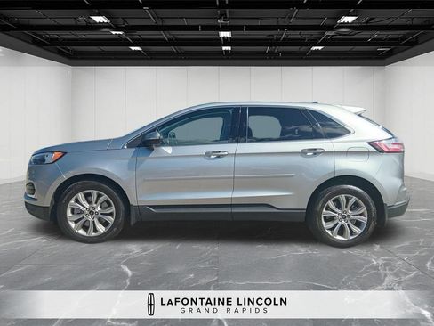 Used 2023 Ford Edge Titanium AWD/4WD image 3