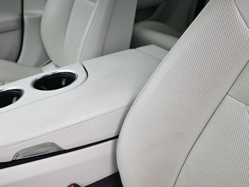 Certified 2023 Porsche Panamera 4 Platinum Edition image 21