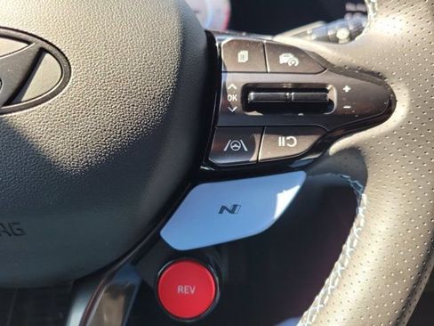 Certified 2025 Hyundai Elantra N FWD image 18