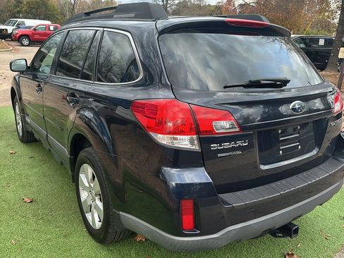 Used 2012 Subaru Outback 2.5i Premium w/ All-Weather Pkg image 6