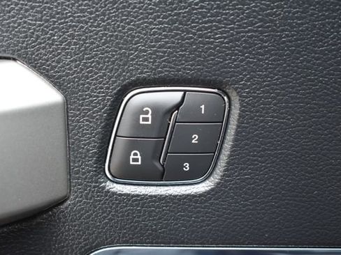 Used 2020 Ford F150 Lariat w/ Equipment Group 502A Luxury image 15