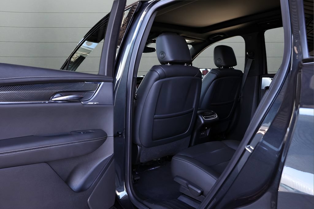 Used 2022 Cadillac XT6 Sport AWD/4WD image 52