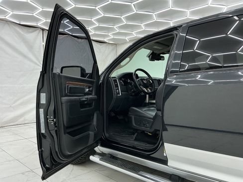 Used 2016 RAM 1500 Laramie w/ Convenience Group AWD/4WD image 18