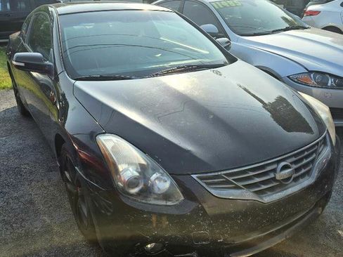 Used 2010 Nissan Altima 3.5 SR w/ Premium Pkg FWD image 5