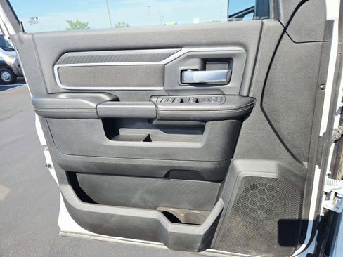 Used 2026 RAM 2500 Big Horn AWD/4WD image 36