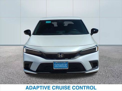 Used 2023 Honda Civic Sport image 3