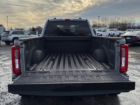 Used 2025 Ford F350 XLT image 13
