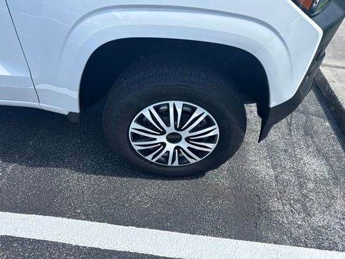 Certified 2025 Chevrolet Colorado W/T RWD image 4