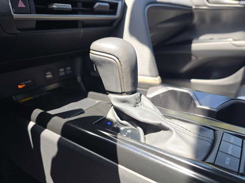 Certified 2025 Toyota Camry SE FWD image 34