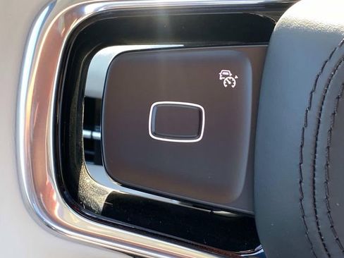 New 2026 Lincoln Navigator L Reserve AWD/4WD image 16