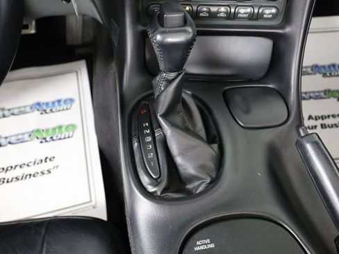 Used 2004 Chevrolet Corvette Convertible w/ Preferred Equipment Group RWD image 29