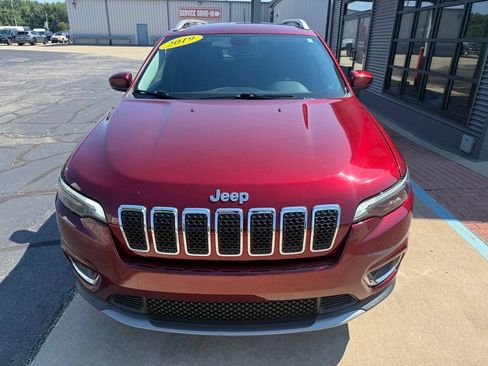 Used 2019 Jeep Cherokee Limited AWD/4WD image 3