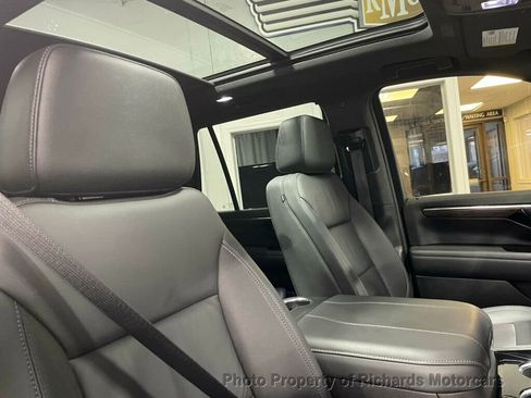 Used 2025 Chevrolet Tahoe Z71 w/ Comfort Package image 26