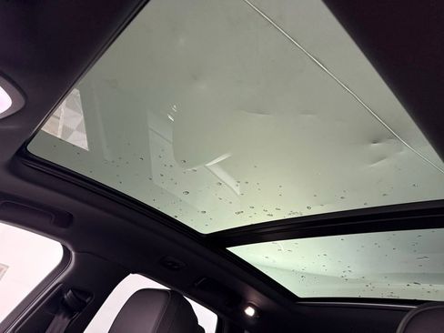 New 2025 Porsche Macan image 29