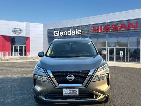 Used 2023 Nissan Rogue SL AWD/4WD image 2