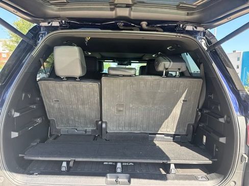 Used 2023 Toyota Sequoia Platinum AWD/4WD image 7